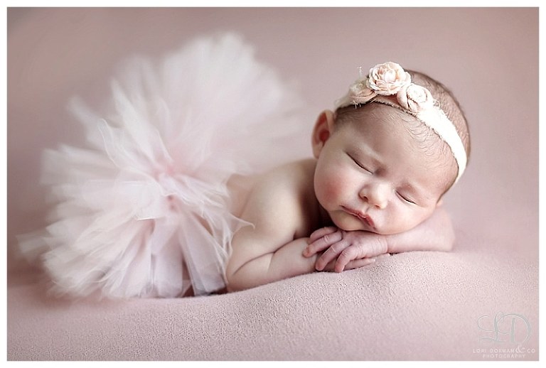 sweet baby girl newborn shoot-lori dorman photography-family newborn session-home newborn photoshoot_0665.jpg
