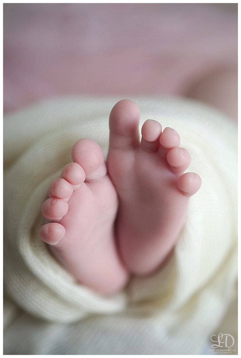 sweet baby girl newborn shoot-lori dorman photography-family newborn session-home newborn photoshoot_0687.jpg