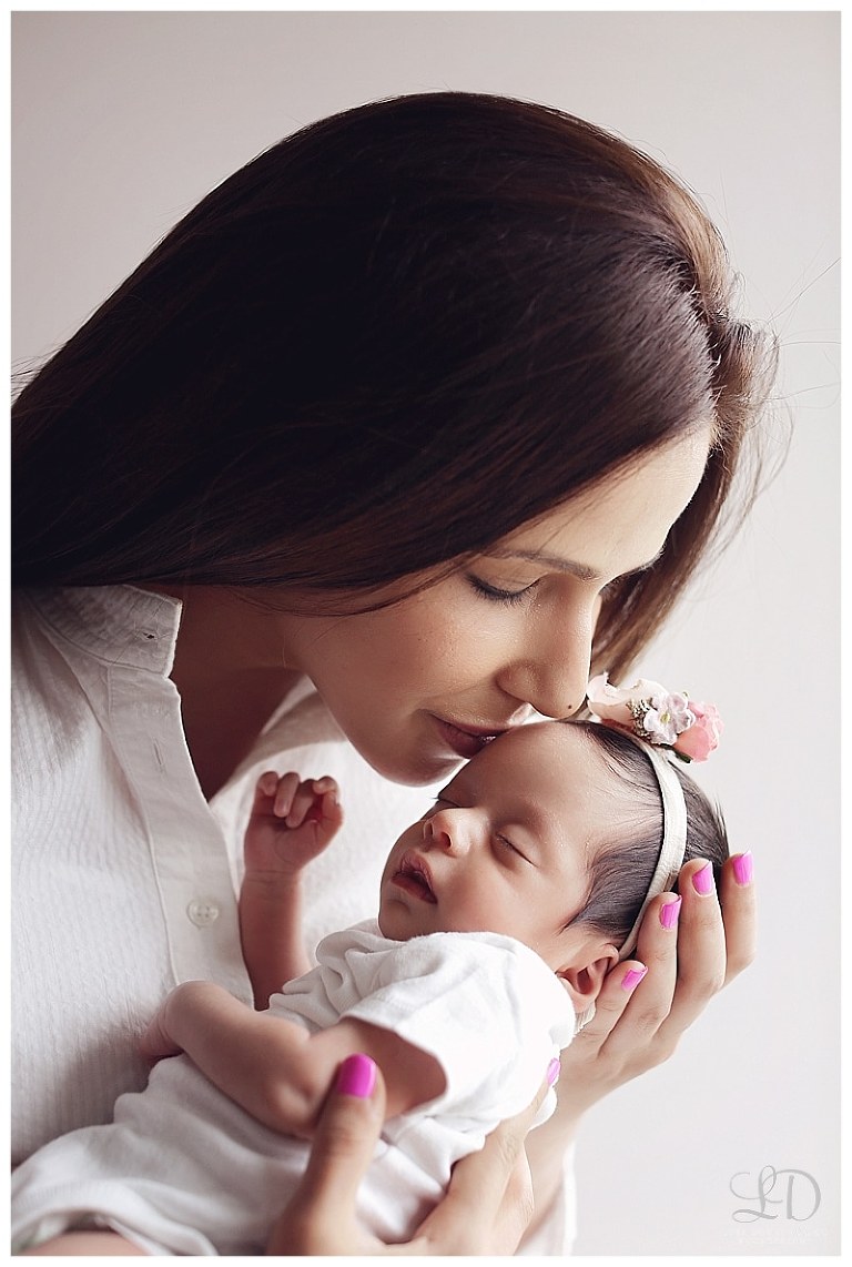 adorable twin newborns-baby photographer-professional photographer-twin shoot-lori dorman photography_1672.jpg