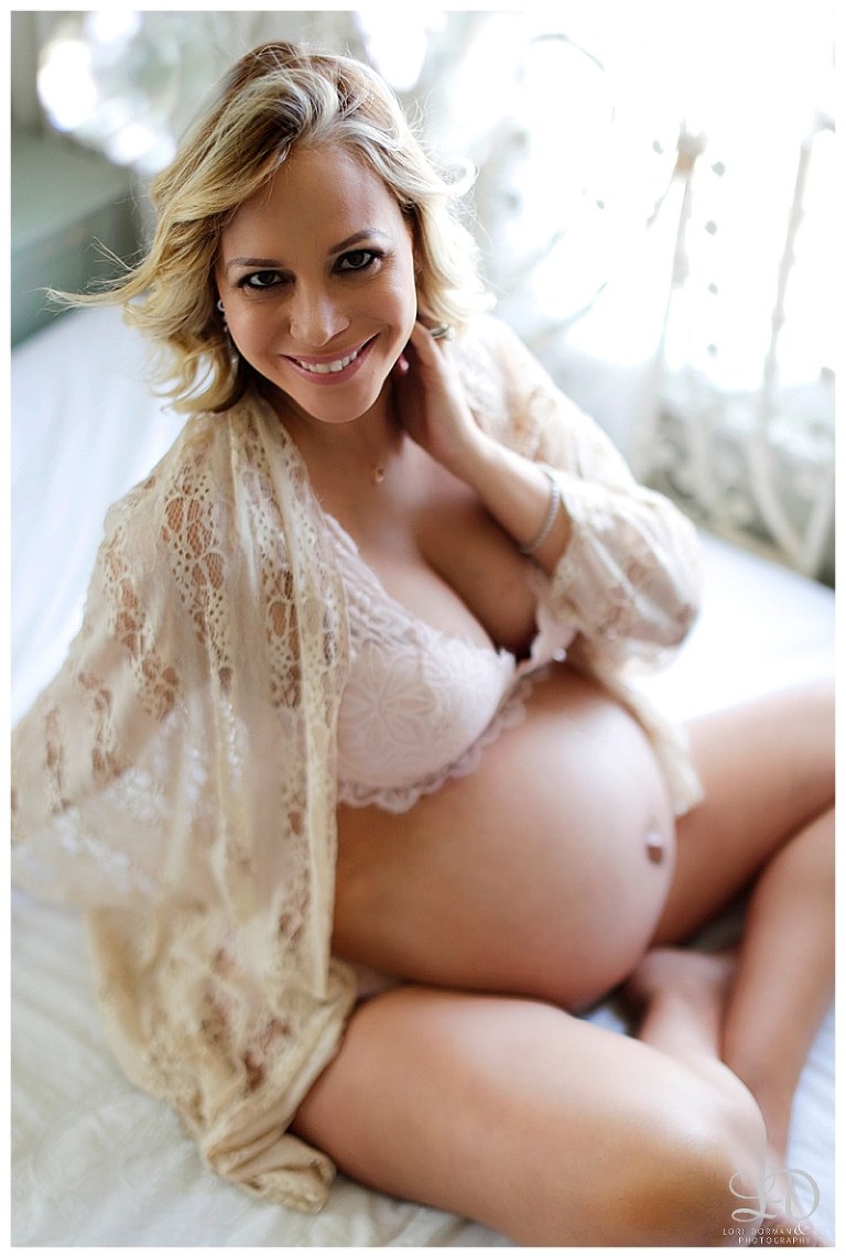 sweet maternity photoshoot-lori dorman photography-maternity boudoir-professional photographer_5015.jpg
